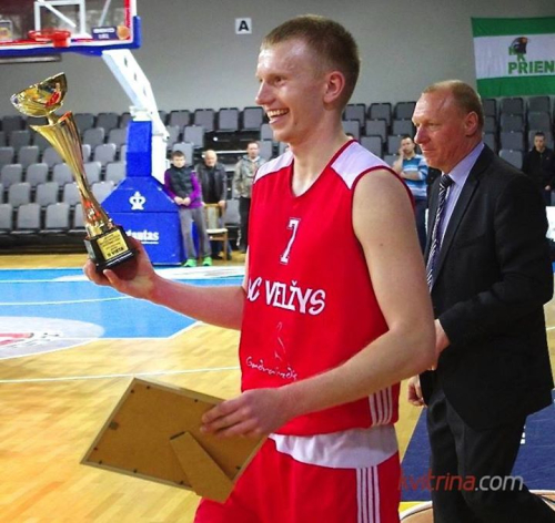 Velžio komandos žaidimas labai priklauso nuo Edvino Sriubo vadovavimo komandai Velžio komandos žaidimas labai priklauso nuo Edvino Sriubo vadovavimo komandai