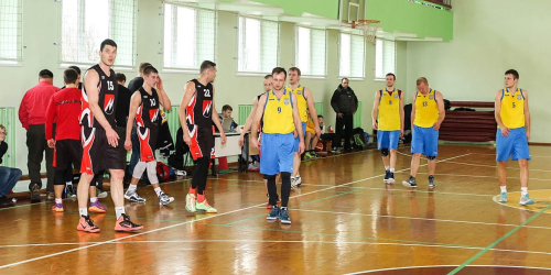 Šeduvos krepšininkai kovėsi iš visų jėgų, tačiau aikštę paliko nuleistomis galvomis Šeduvos krepšininkai kovėsi iš visų jėgų, tačiau aikštę paliko nuleistomis galvomis