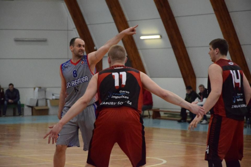 Nerijus Varnelis buvo sunkiai įkandamas riešutas varžovų aukštaūgiams Nerijus Varnelis buvo sunkiai įkandamas riešutas varžovų aukštaūgiams