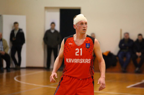 Rungtynėse tarp Kavarsko ir Laukuvos komandų neapsieita be kraujo Rungtynėse tarp Kavarsko ir Laukuvos komandų neapsieita be kraujo