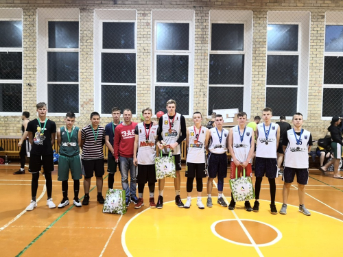 Jaunimo grupėje nesulaikomai rungtyniavo Stumbras, tačiau bendroje įskaitoje tvirtai pirmauja Žalgiris-3 Jaunimo grupėje nesulaikomai rungtyniavo Stumbras, tačiau bendroje įskaitoje tvirtai pirmauja Žalgiris-3