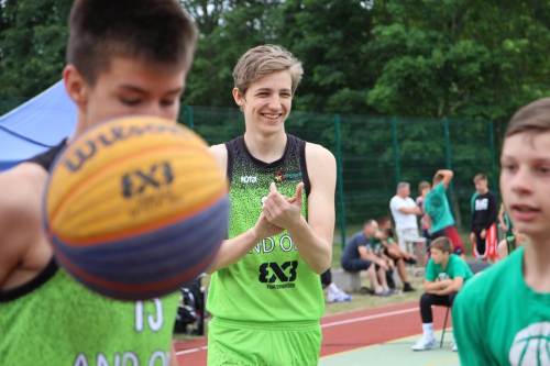 And One iš Utenos pasidabino dviem medalių komplektais, laimėjo savo U15 grupę ir liko antri U17 grupėje And One iš Utenos pasidabino dviem medalių komplektais, laimėjo savo U15 grupę ir liko antri U17 grupėje