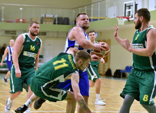 Gintaras Račkauskas atvedė savo komandą į svarbią pergalę Gintaras Račkauskas atvedė savo komandą į svarbią pergalę