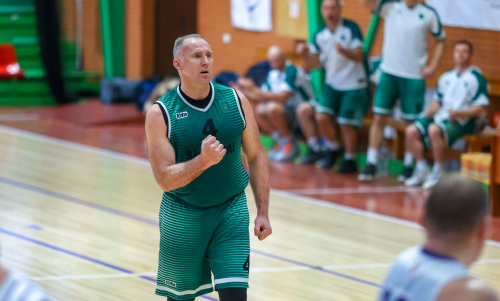 Smilgių krepšininkai čempionatą užbaigė su 14 pergalių iš eilės Smilgių krepšininkai čempionatą užbaigė su 14 pergalių iš eilės