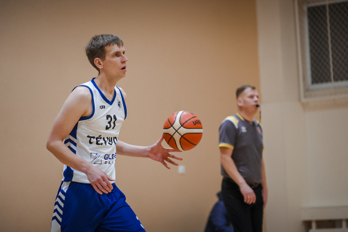 Arminas Salominas prie komandos pergalės prisidėjo 18 pelnytų taškų Arminas Salominas prie komandos pergalės prisidėjo 18 pelnytų taškų