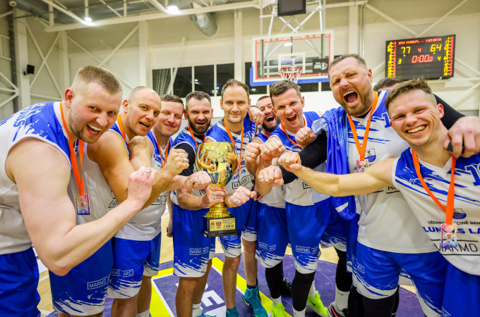 35+ čempionų žiedai - Rietavo krepšininkams