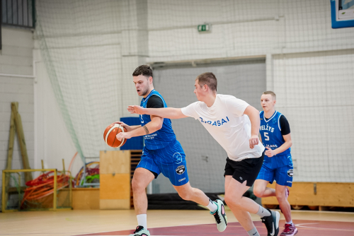 Velžio GlassBaltic iškovojo pergalę 66 taškų persvara Velžio GlassBaltic iškovojo pergalę 66 taškų persvara