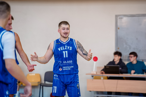 Titas Kručas pagerino sezono perimtų kamuolių rekordą Titas Kručas pagerino sezono perimtų kamuolių rekordą