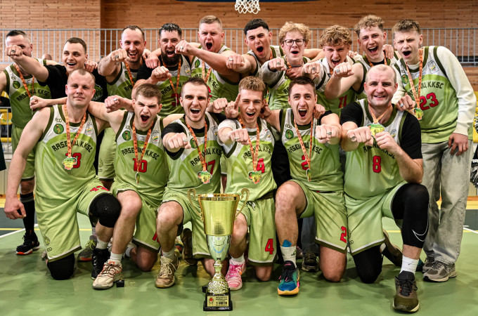 Raseiniai apgynė titulą, Trakai - susigrąžino